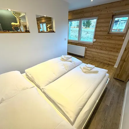 In Lucia - Der Traum Am Bach לויקרבאד